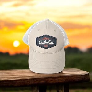 Cabelas hat